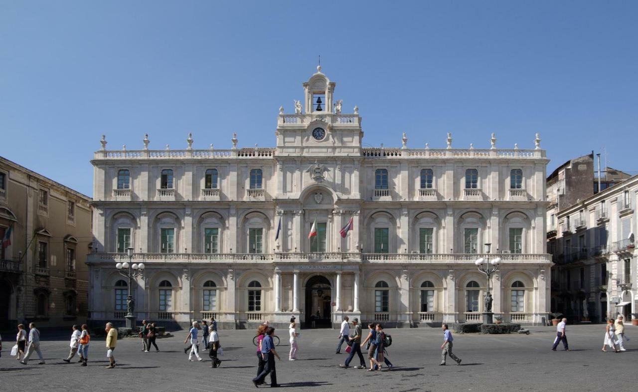 Il Vicoletto Guest House Aeroporto di Catania Fontana Rossa Esterno foto